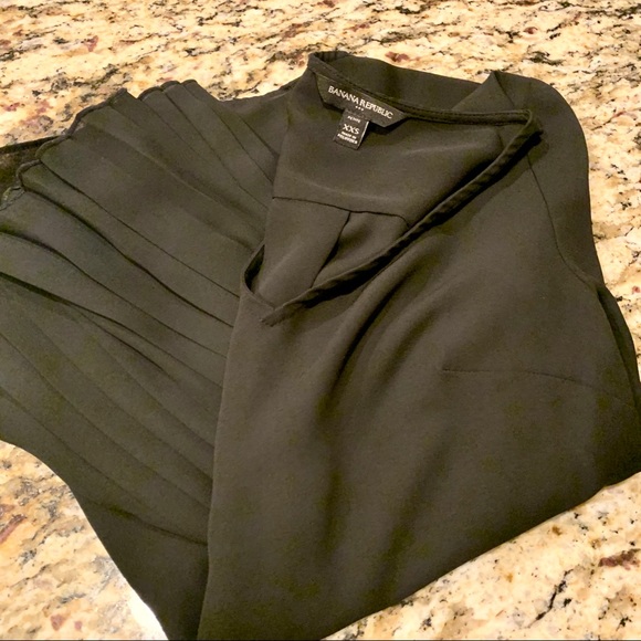 Banana Republic | Bell Sleeve Top - Picture 6 of 7